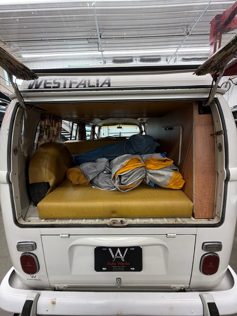 Photo 38 of this VOLKSWAGEN WESTFALIA