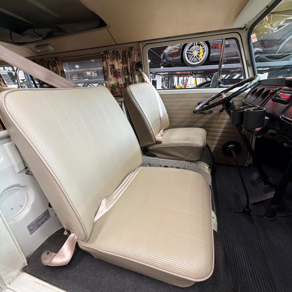Photo 6 of this VOLKSWAGEN WESTFALIA
