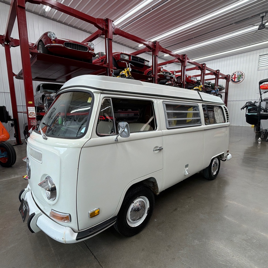 Photo 2 of this VOLKSWAGEN WESTFALIA