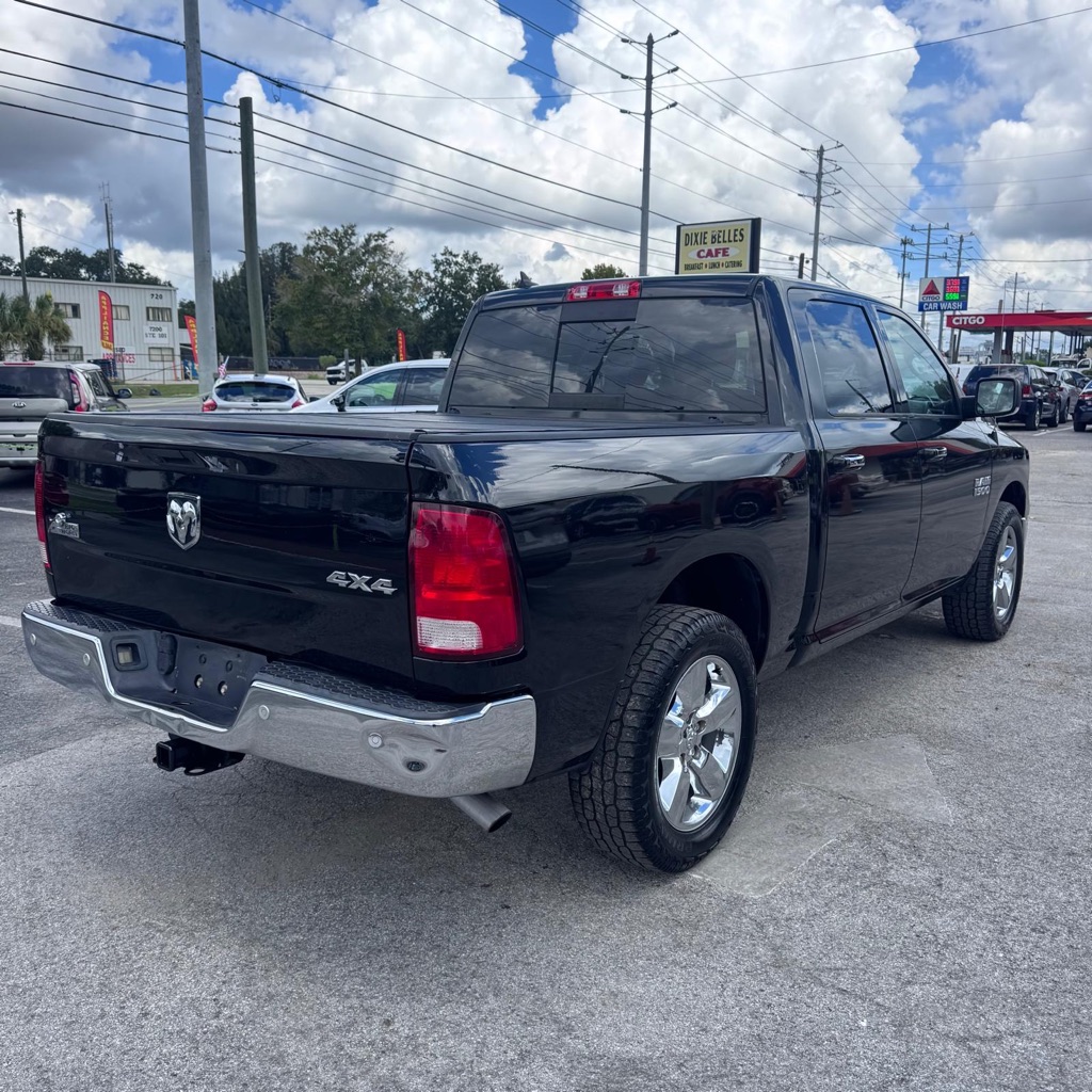Photo 4 of this RAM 1500