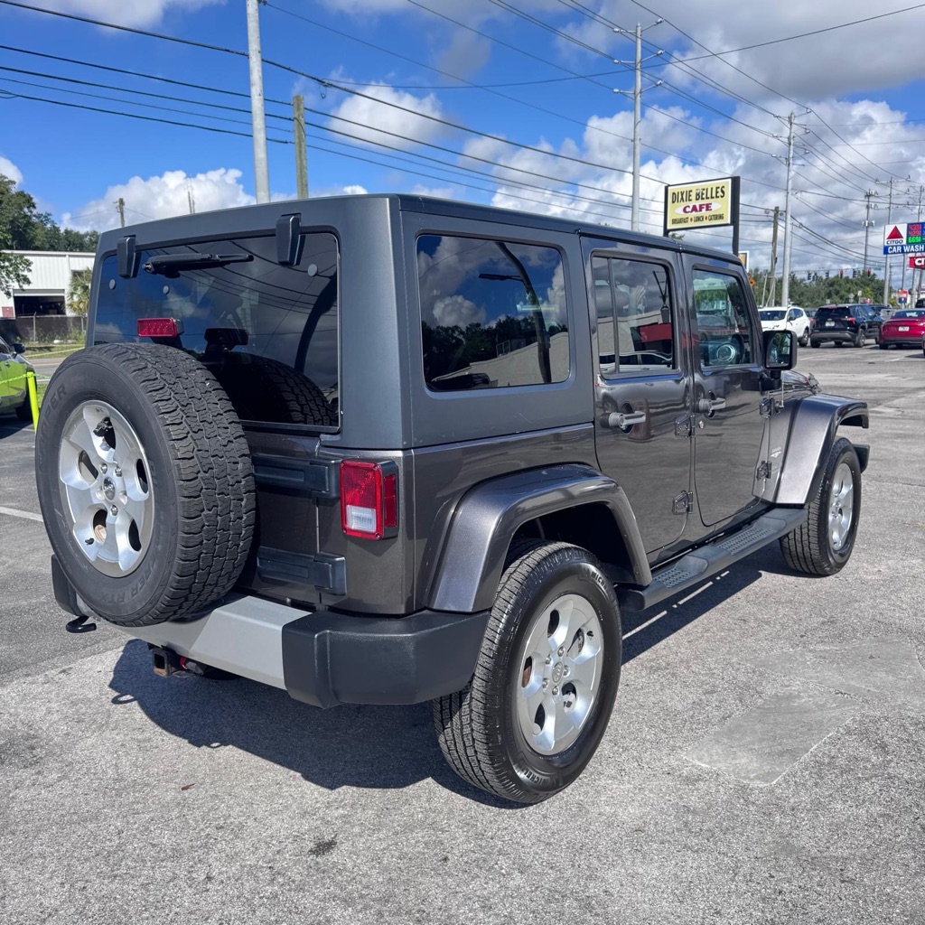 Photo 4 of this JEEP WRANGLER UNLIMI