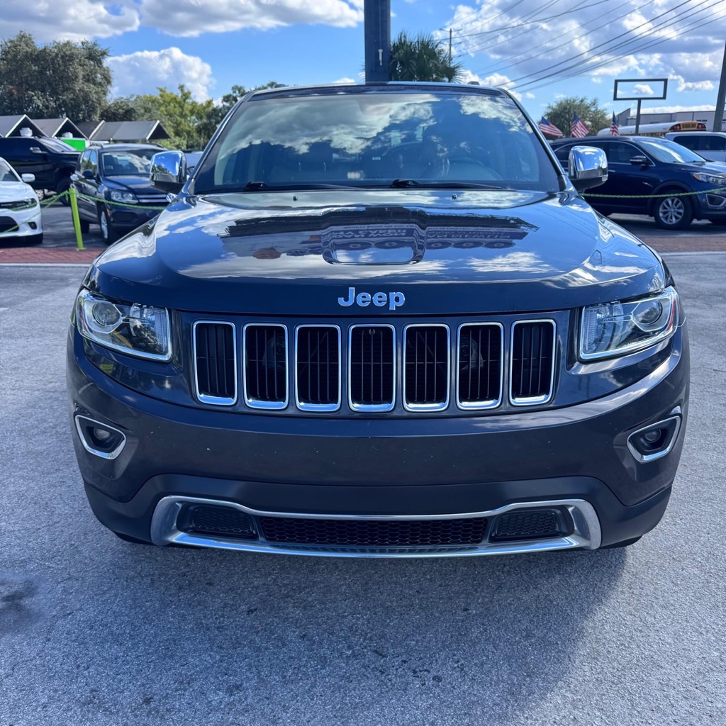 Photo 2 of this JEEP GRAND CHEROKEE