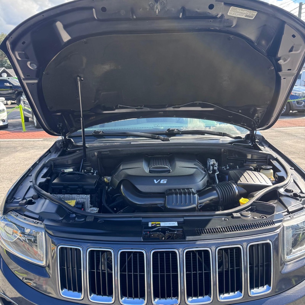 Photo 13 of this JEEP GRAND CHEROKEE