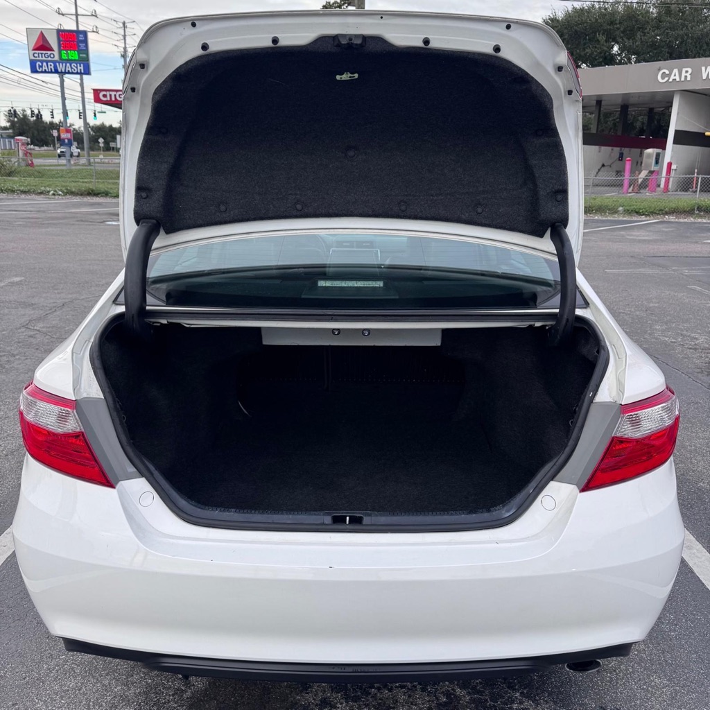Photo 12 of this TOYOTA CAMRY