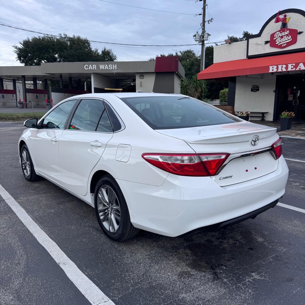 Photo 6 of this TOYOTA CAMRY