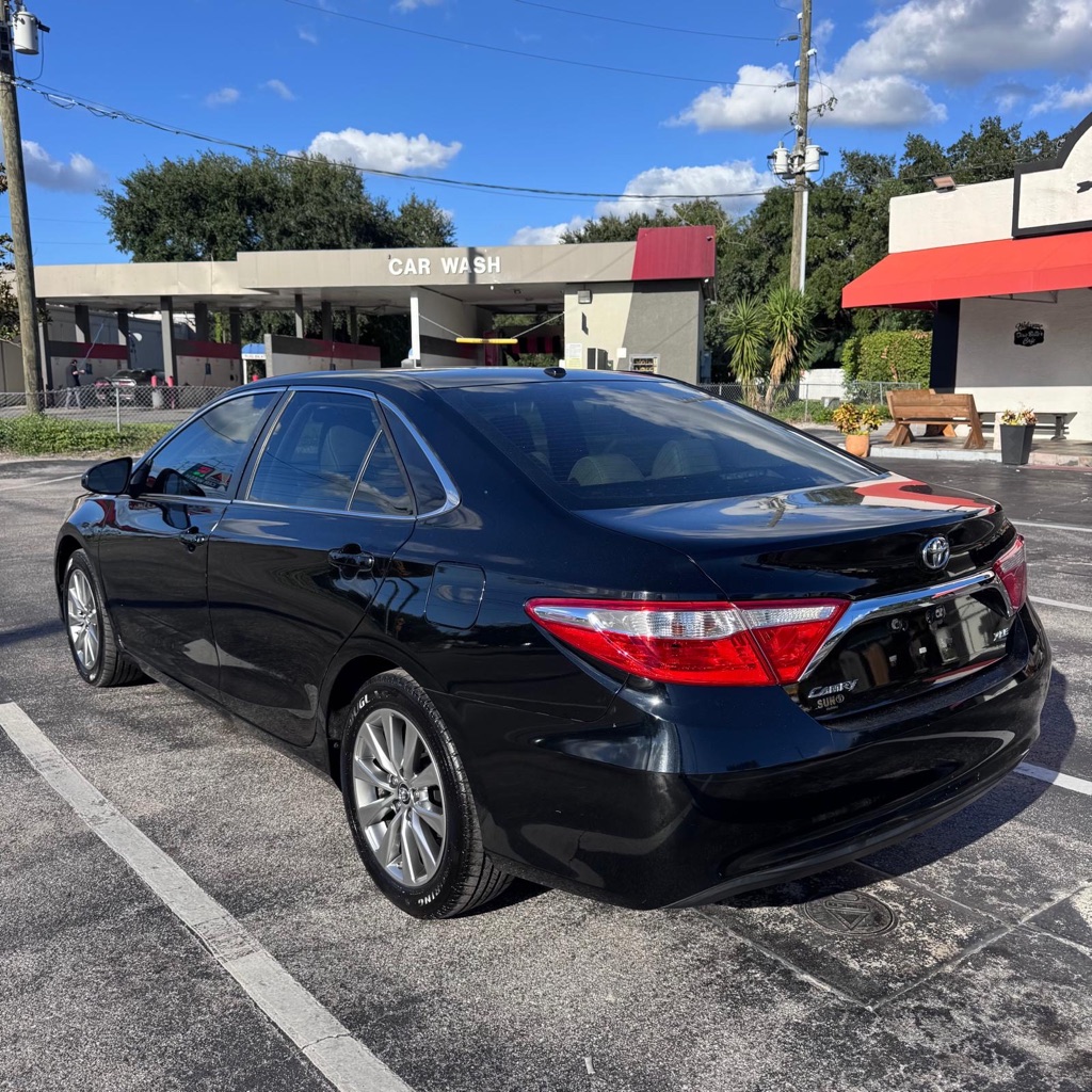 Photo 6 of this TOYOTA CAMRY