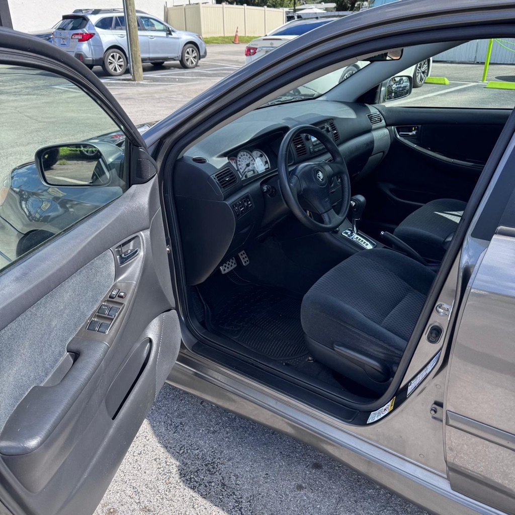 Photo 7 of this TOYOTA COROLLA
