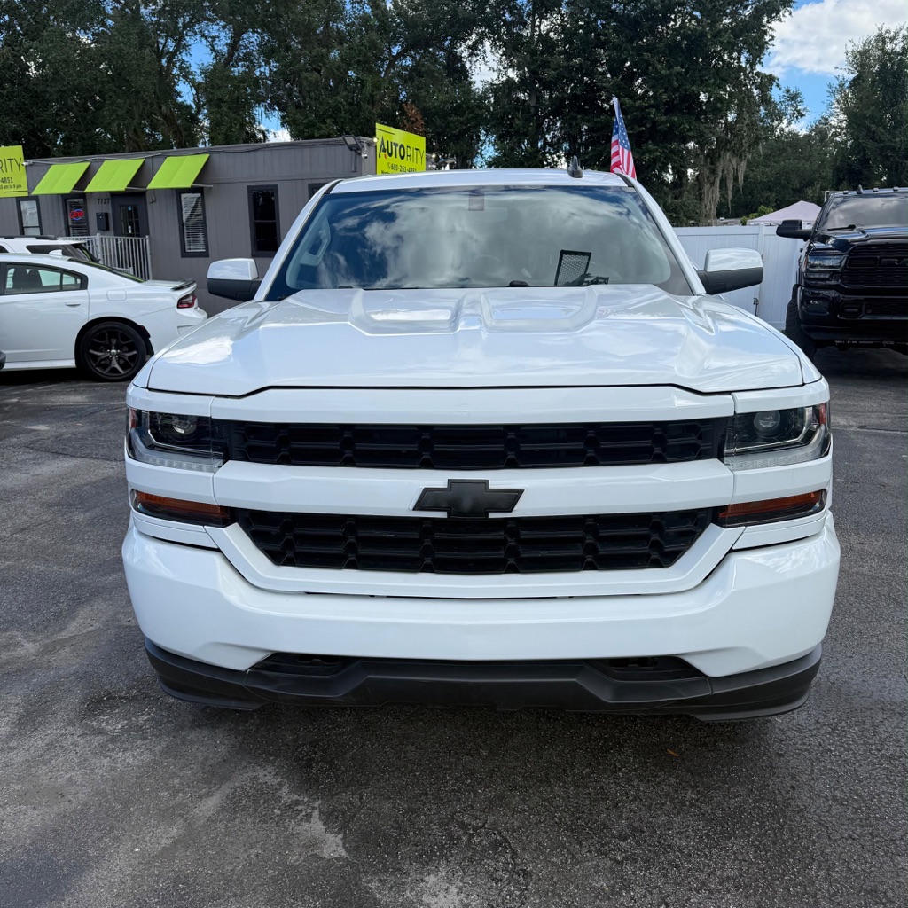 Photo 2 of this CHEVROLET SILVERADO 1500