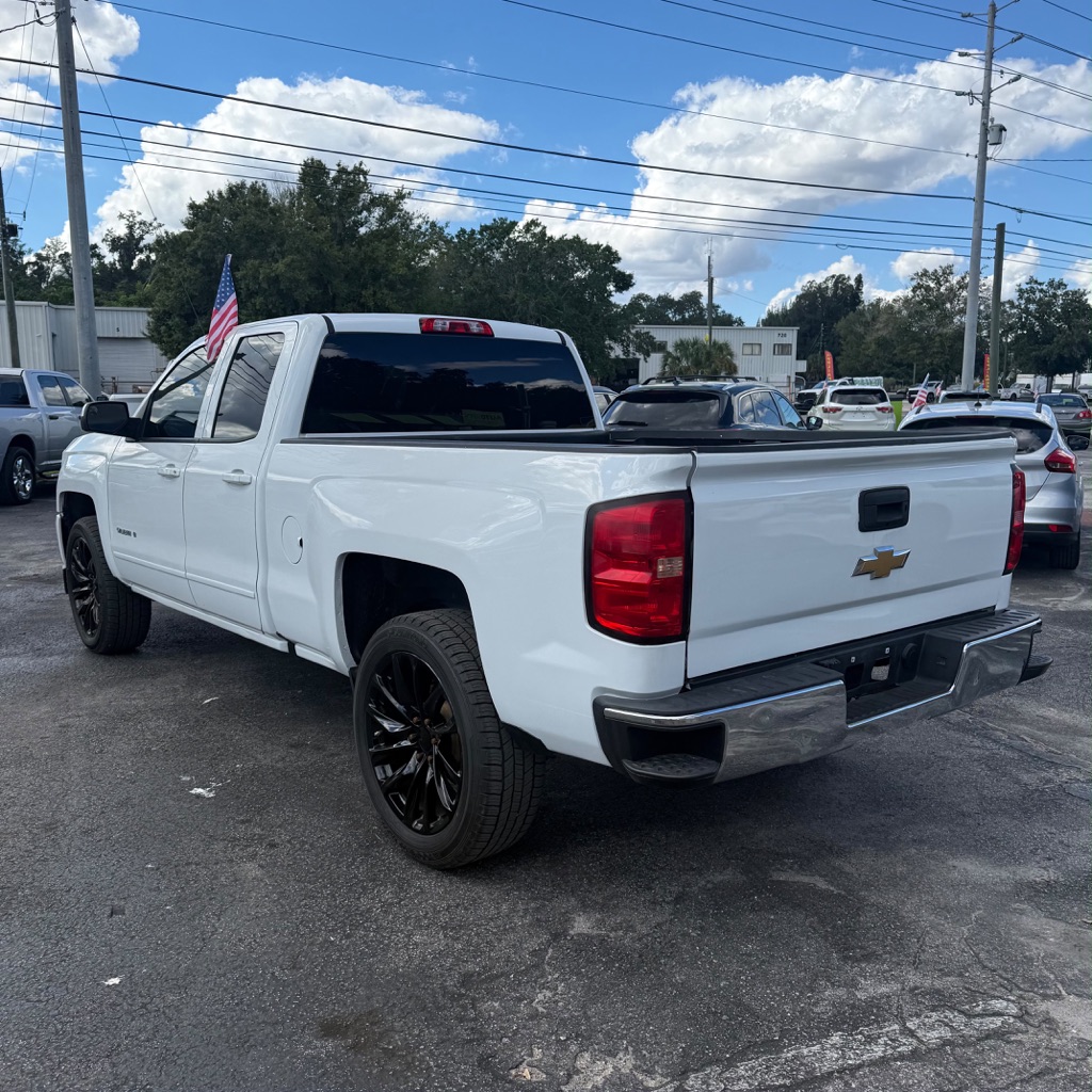 Photo 4 of this CHEVROLET SILVERADO 1500