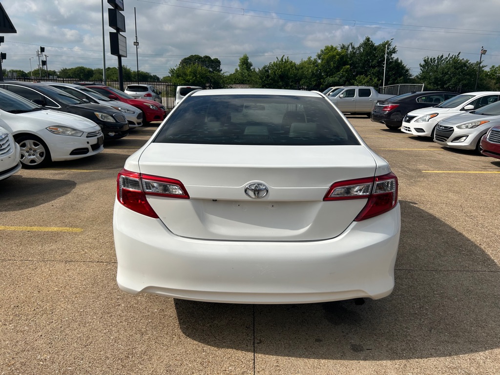 Photo 5 of this TOYOTA CAMRY