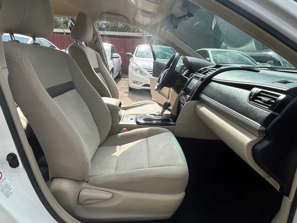 Photo 19 of this TOYOTA CAMRY