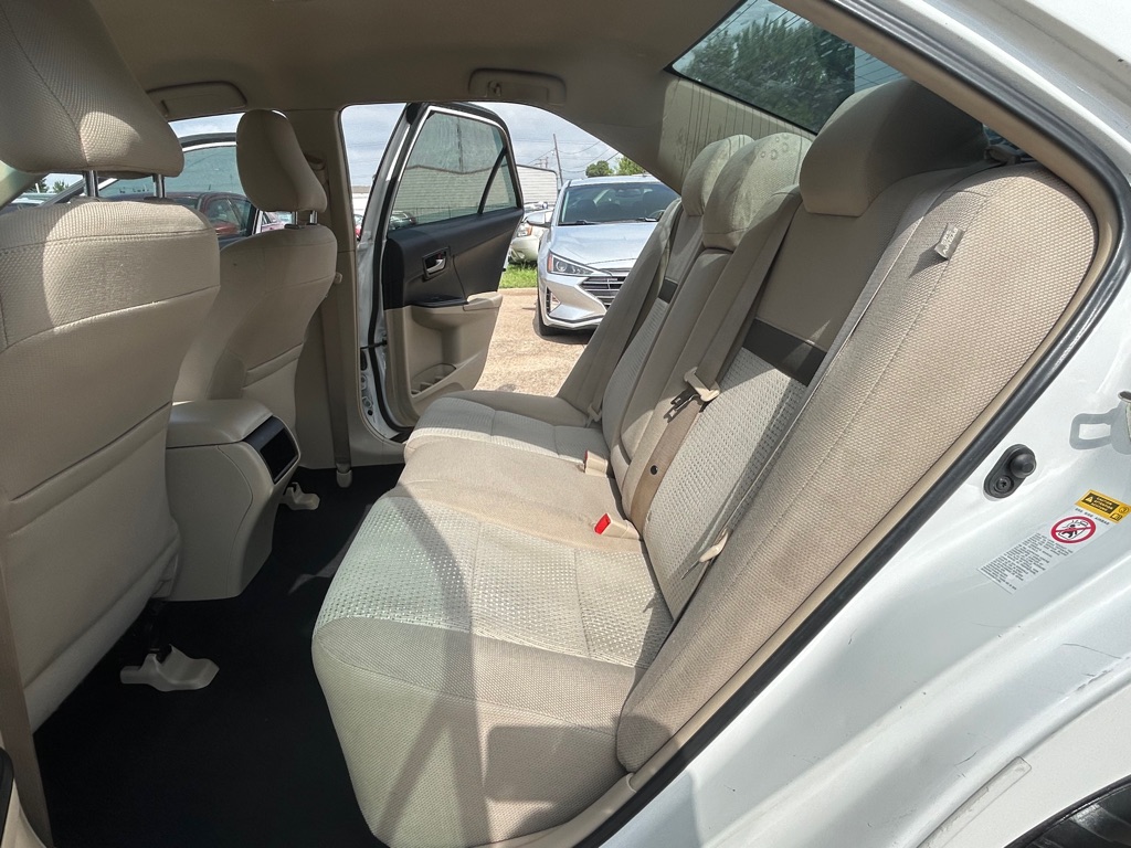 Photo 16 of this TOYOTA CAMRY
