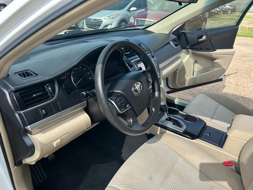 Photo 14 of this TOYOTA CAMRY