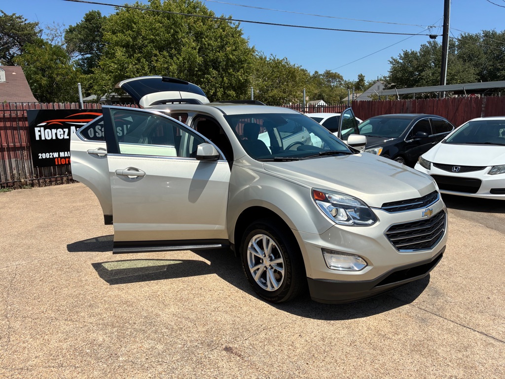 Photo 7 of this CHEVROLET EQUINOX