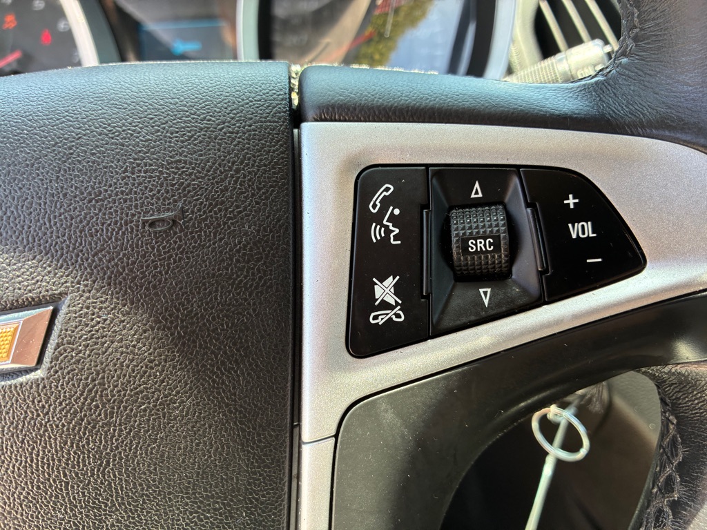 Photo 26 of this CHEVROLET EQUINOX