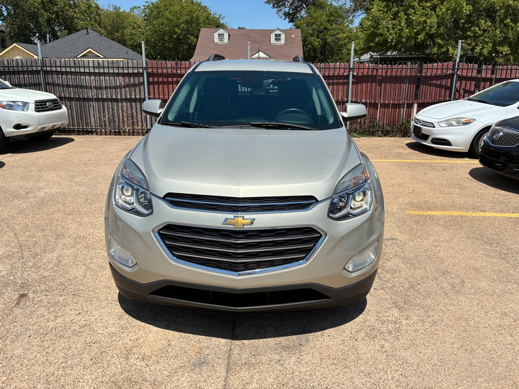 Photo 2 of this CHEVROLET EQUINOX
