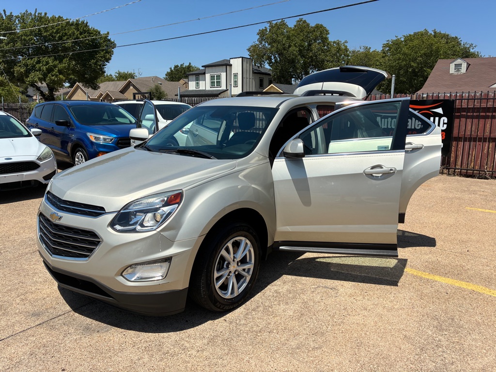 Photo 9 of this CHEVROLET EQUINOX