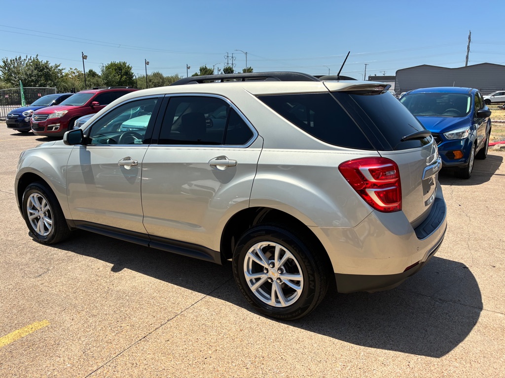 Photo 4 of this CHEVROLET EQUINOX