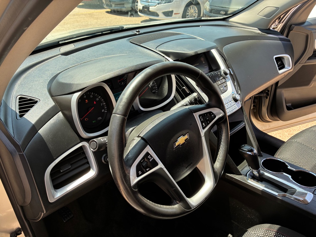Photo 14 of this CHEVROLET EQUINOX