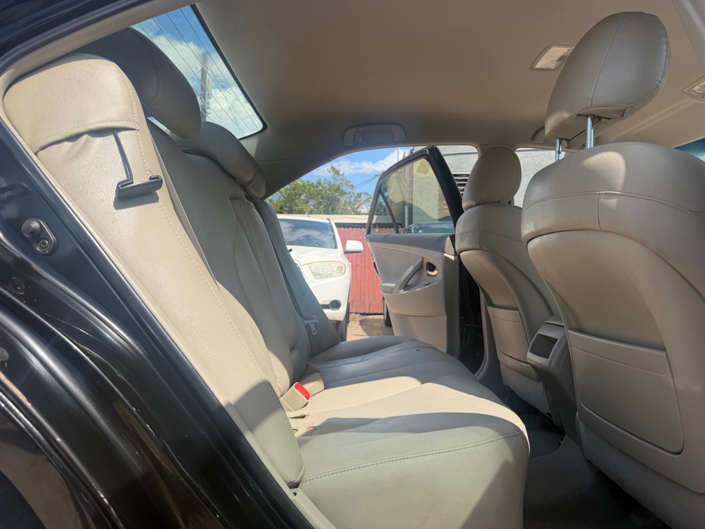 Photo 16 of this TOYOTA CAMRY