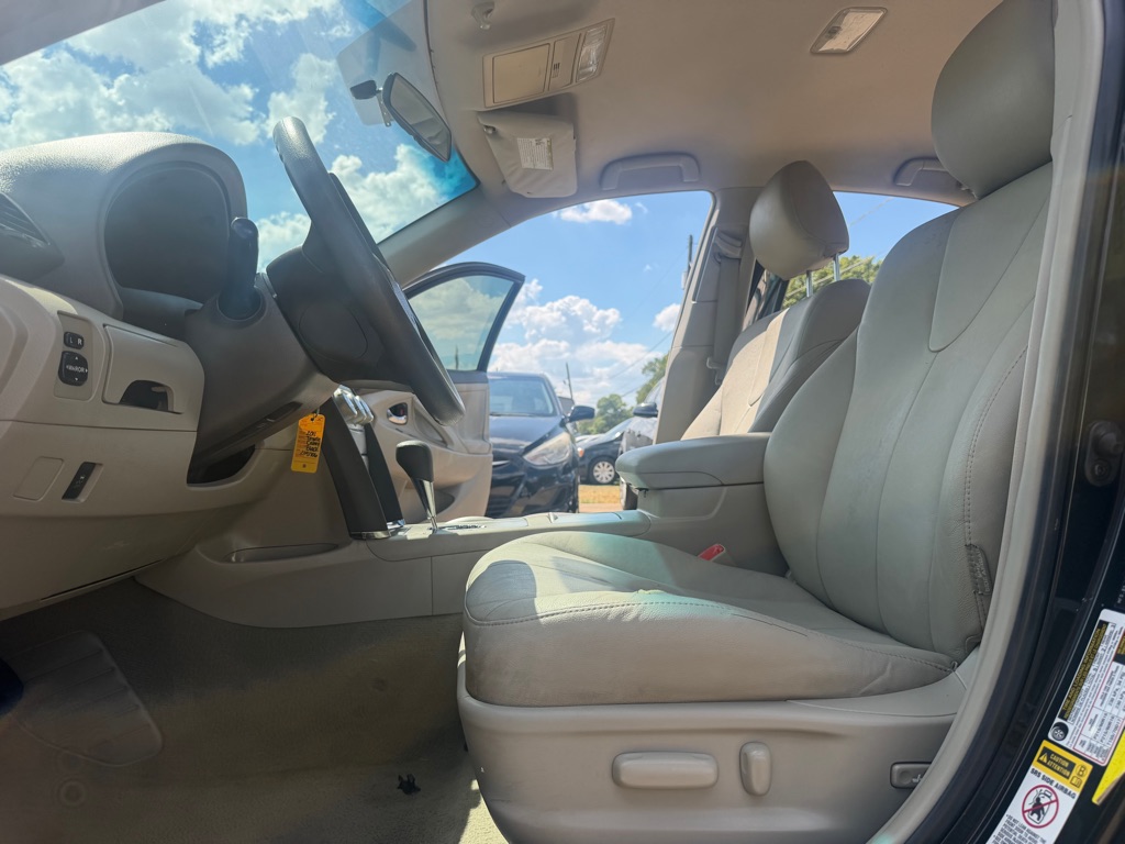 Photo 14 of this TOYOTA CAMRY
