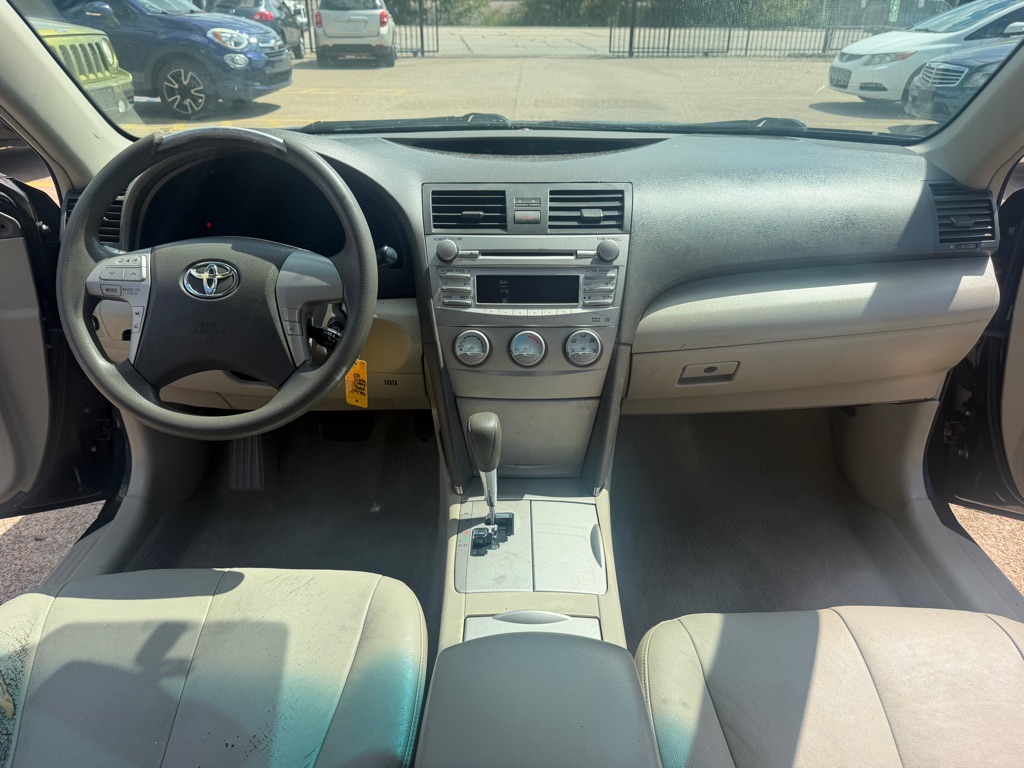 Photo 18 of this TOYOTA CAMRY