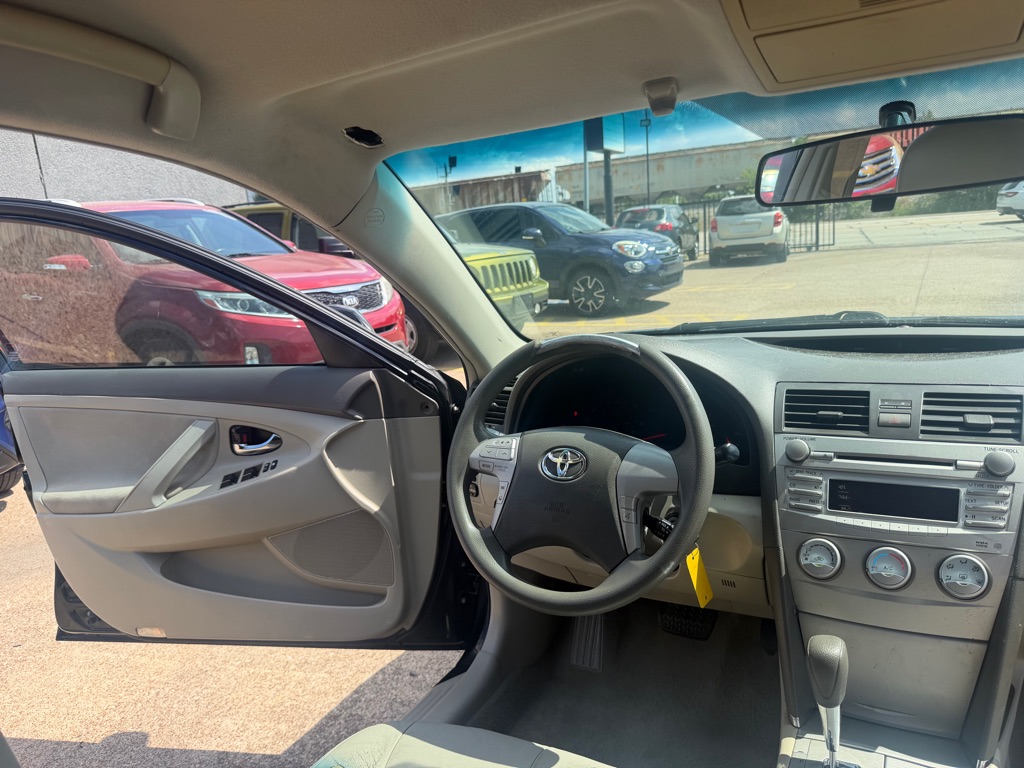 Photo 19 of this TOYOTA CAMRY