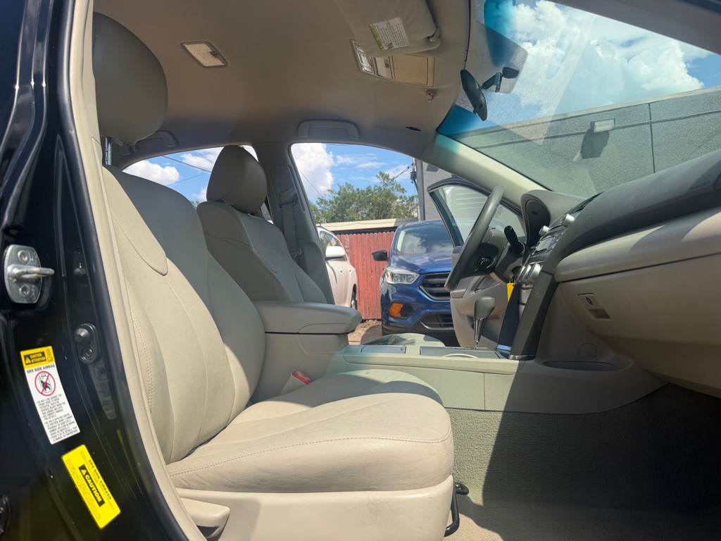 Photo 17 of this TOYOTA CAMRY