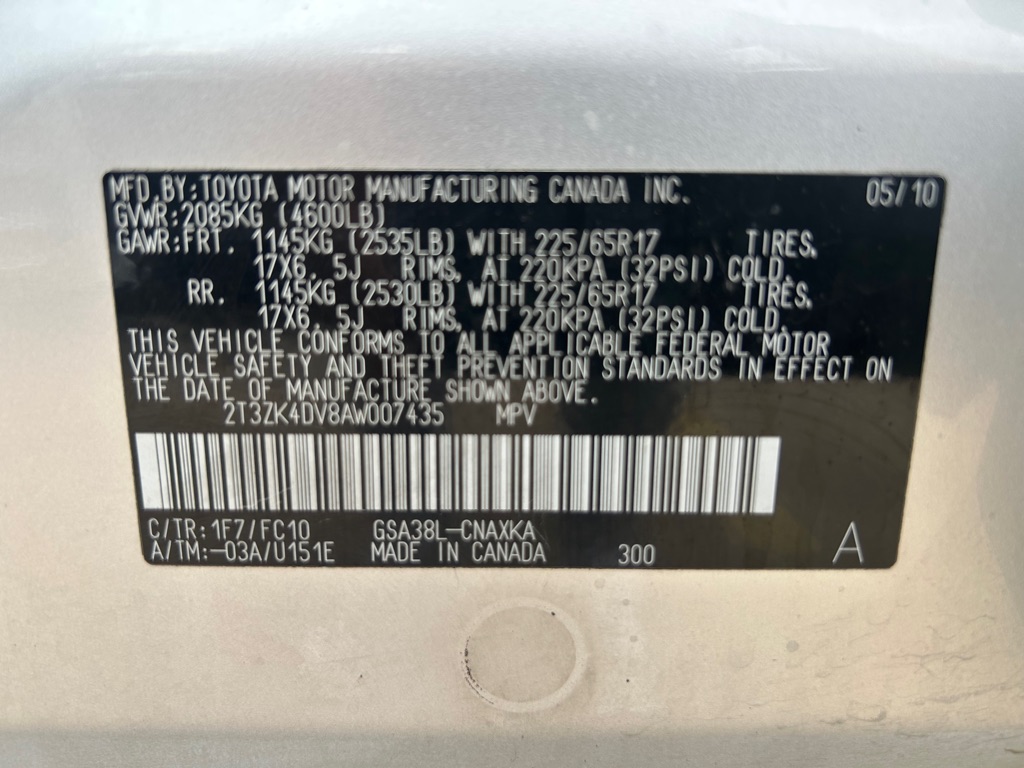 Photo 28 of this TOYOTA RAV4