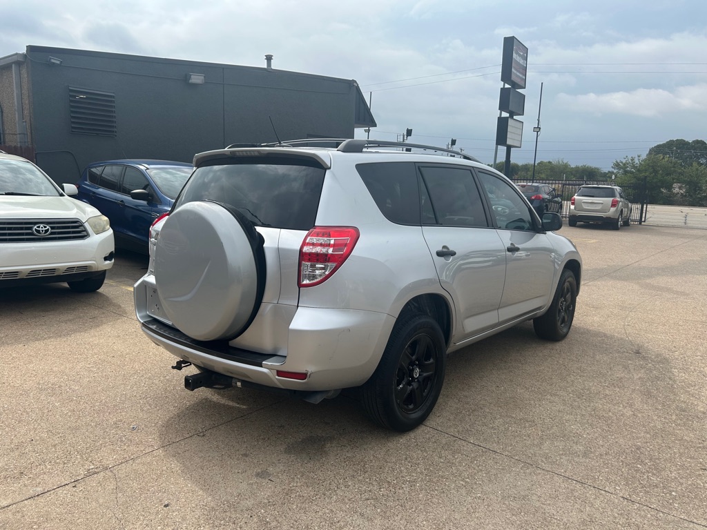 Photo 6 of this TOYOTA RAV4