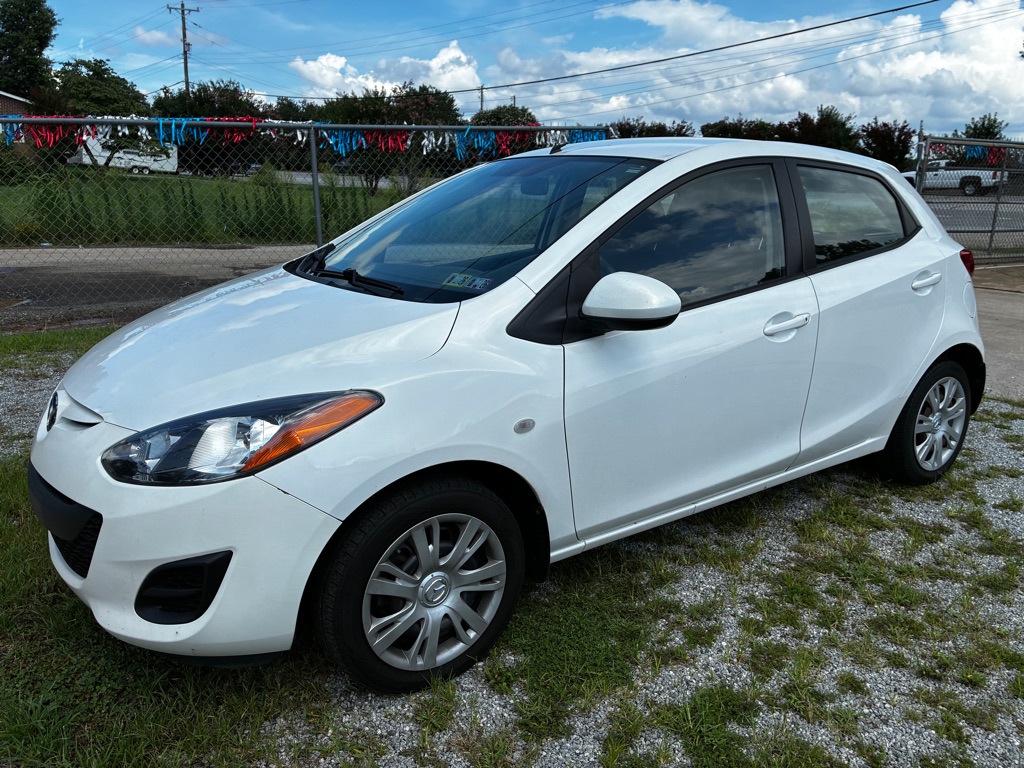 2012 MAZDA MAZDA2