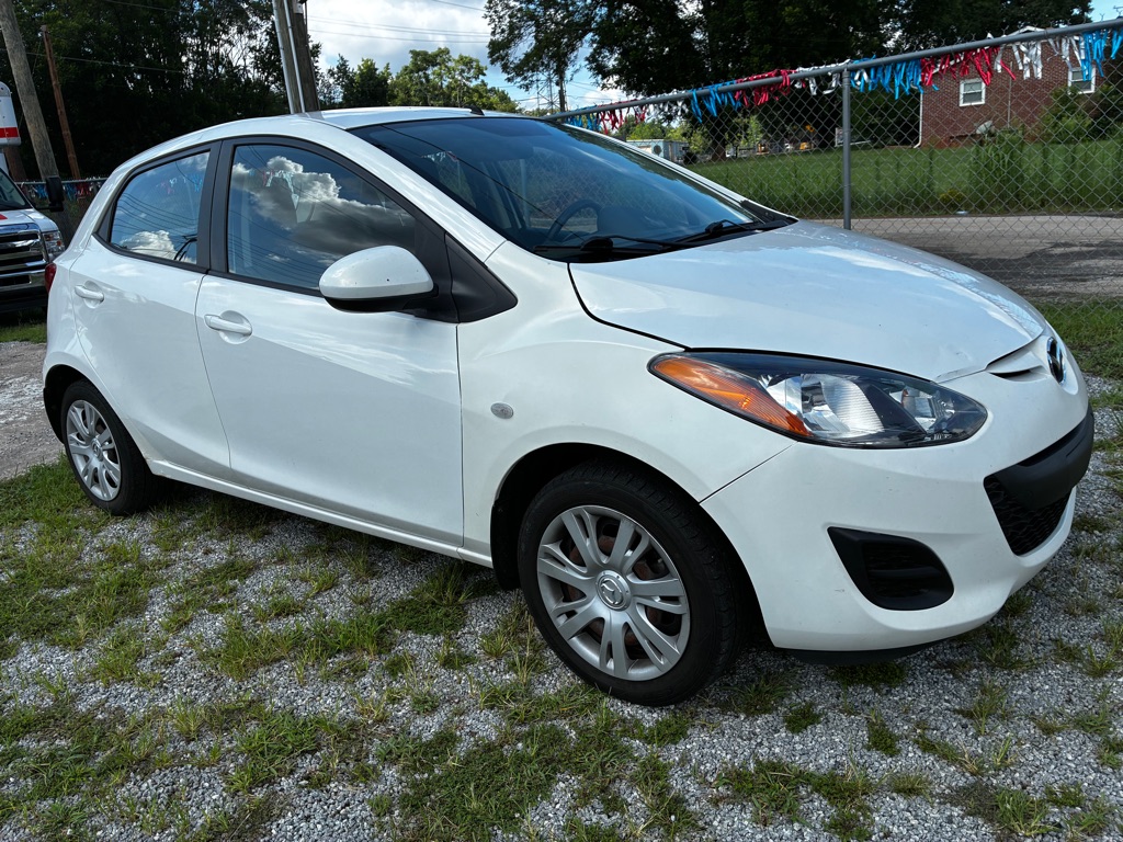 Photo 7 of this MAZDA MAZDA2