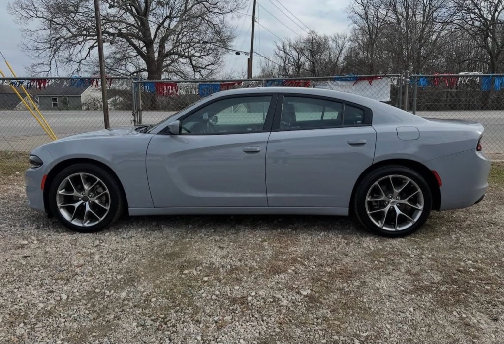 Photo 2 of this DODGE CHARGER