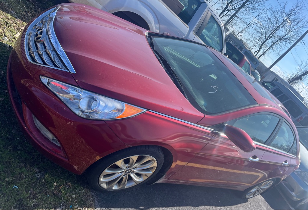 2013 Hyundai Sonata SE I4 A/T's photo