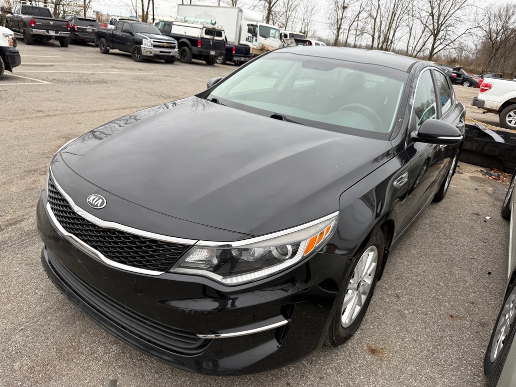 2016 Kia Optima LX's photo