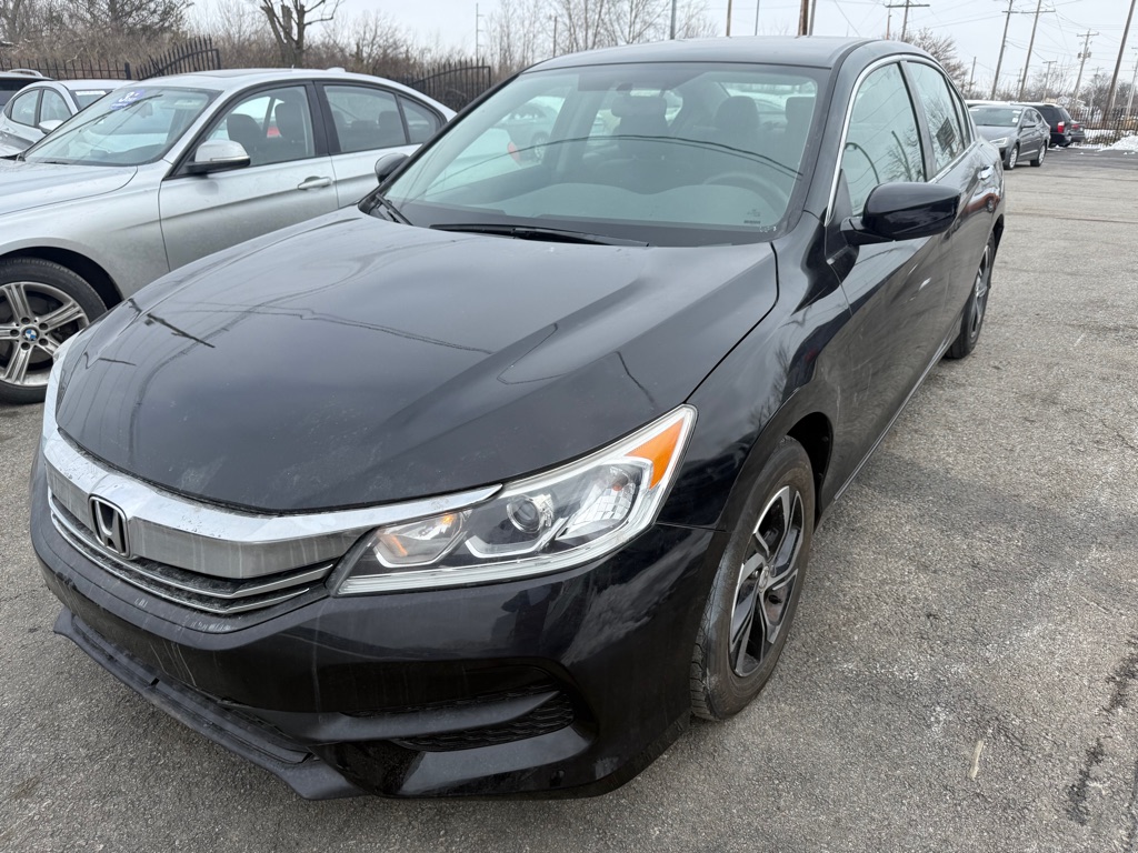 2017 Honda Accord LX's photo