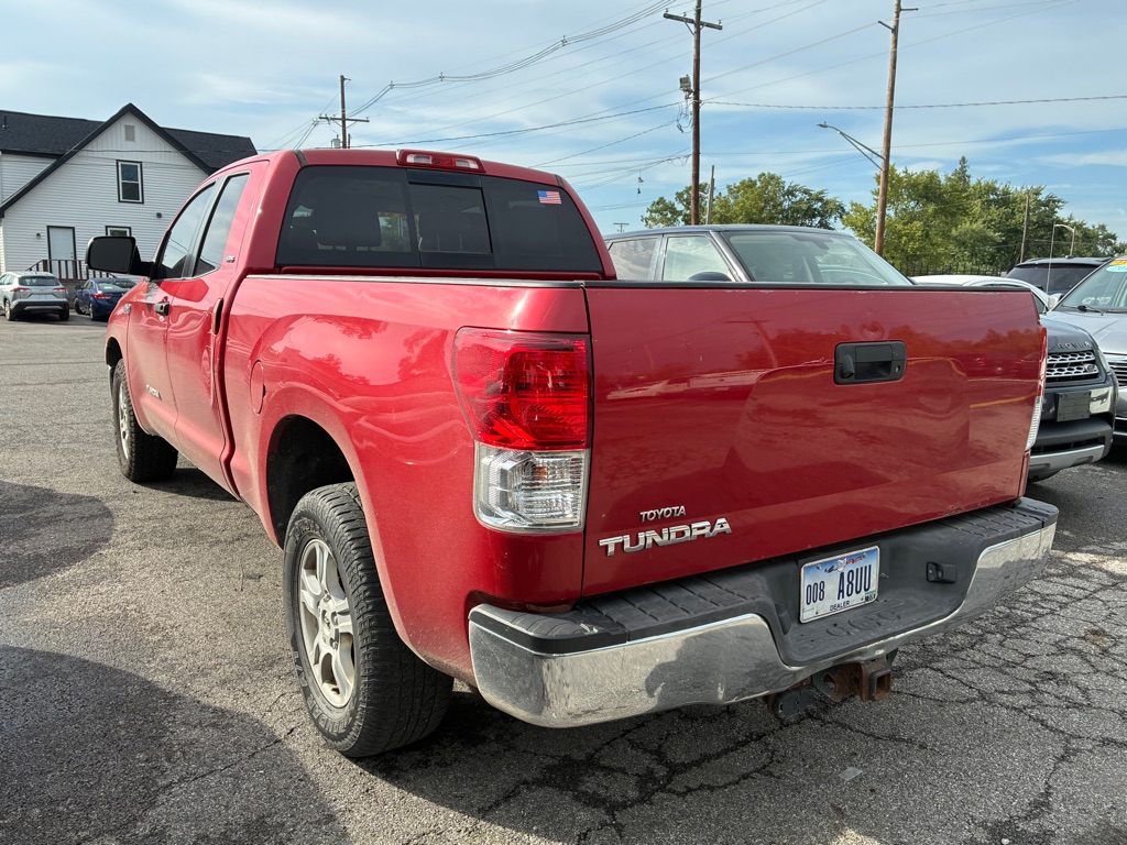 Additional photo of vehicle.