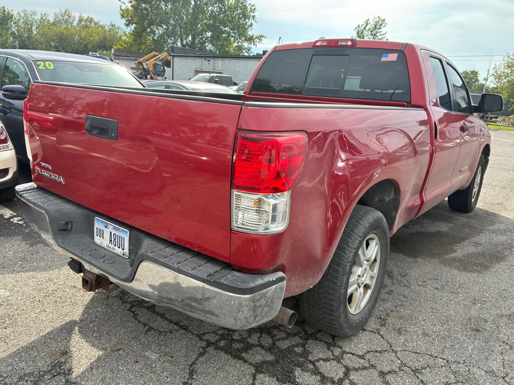 Additional photo of vehicle.