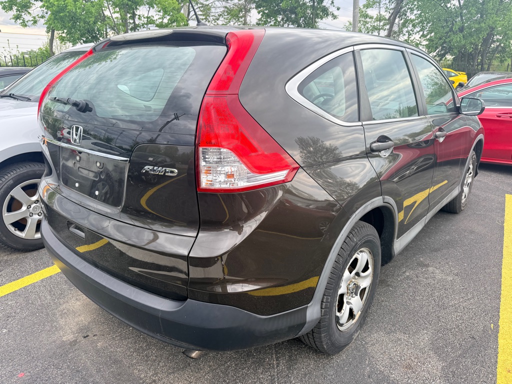 Additional photo of vehicle.