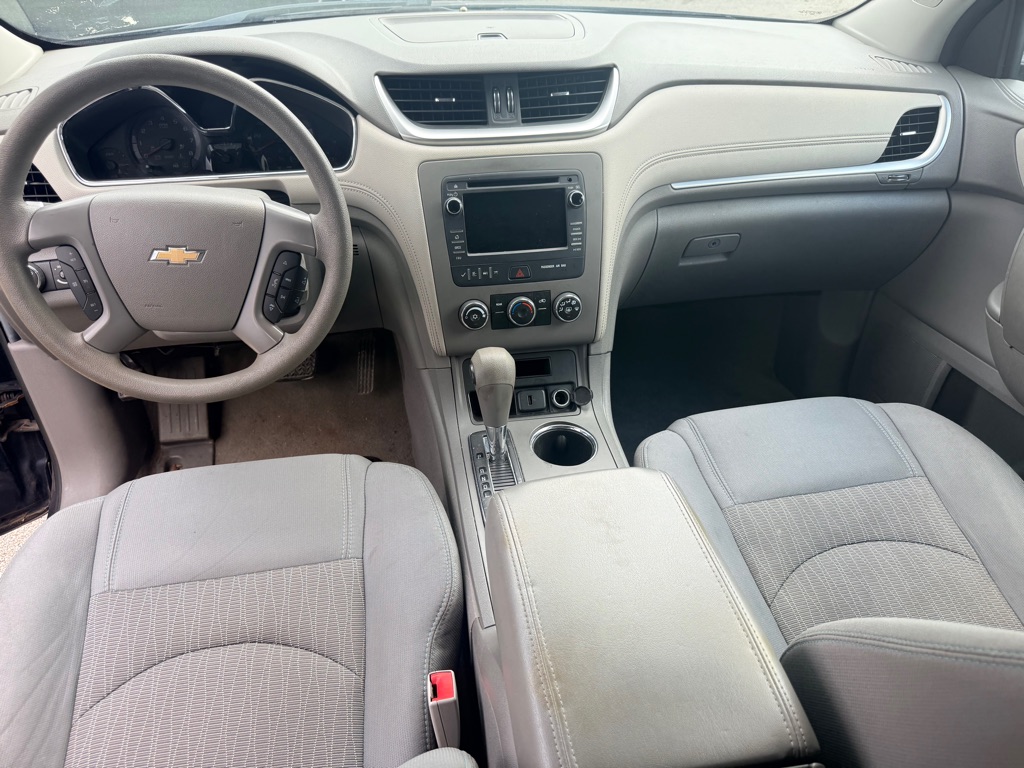 Additional photo of vehicle.