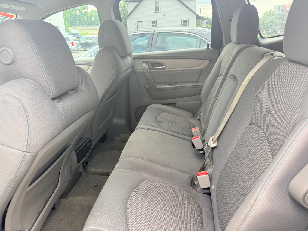 Additional photo of vehicle.