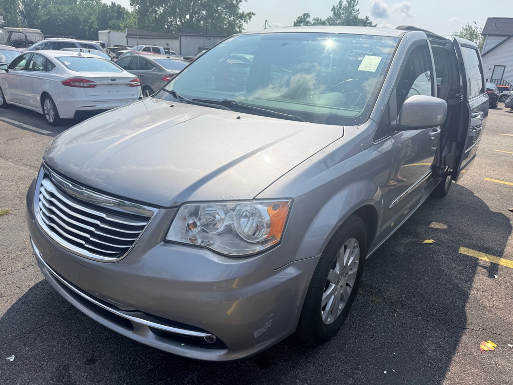 2016 Chrysler Town & Country