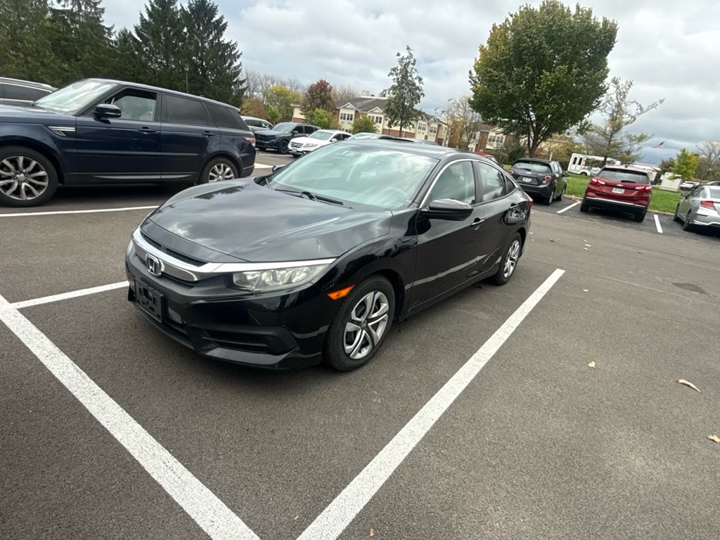 Additional photo of vehicle.