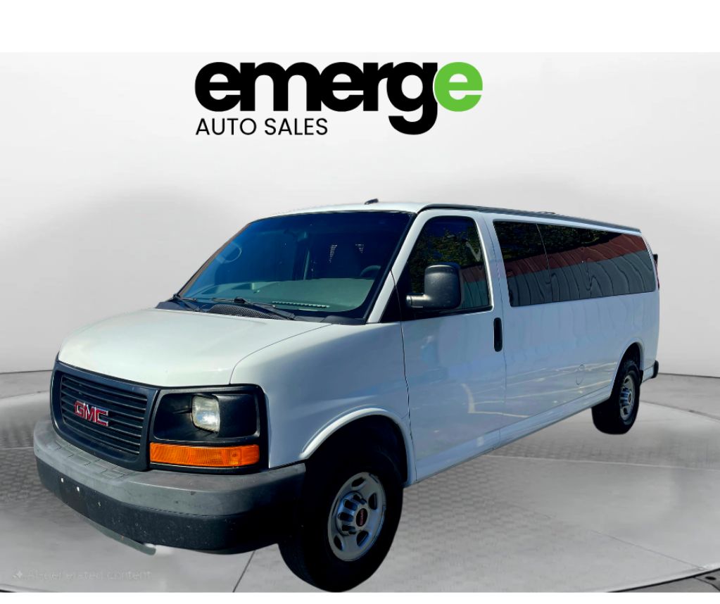 2015 GMC Savana Passenger 1LS's photo
