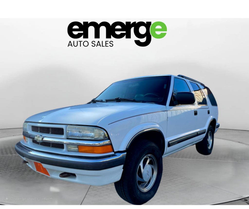 1999 Chevrolet Blazer Base's photo