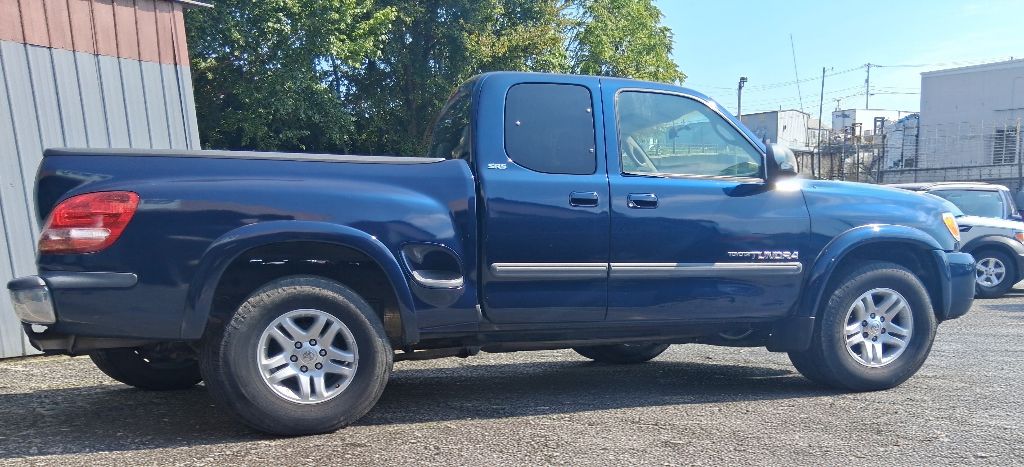 Additional photo of vehicle.