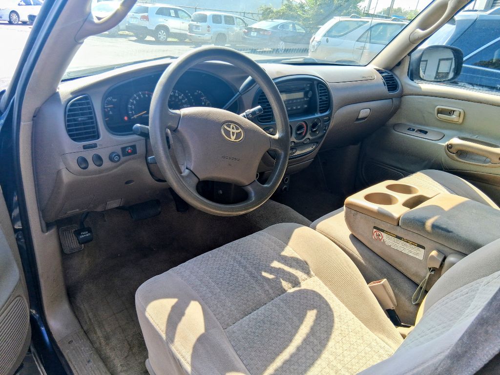 Additional photo of vehicle.
