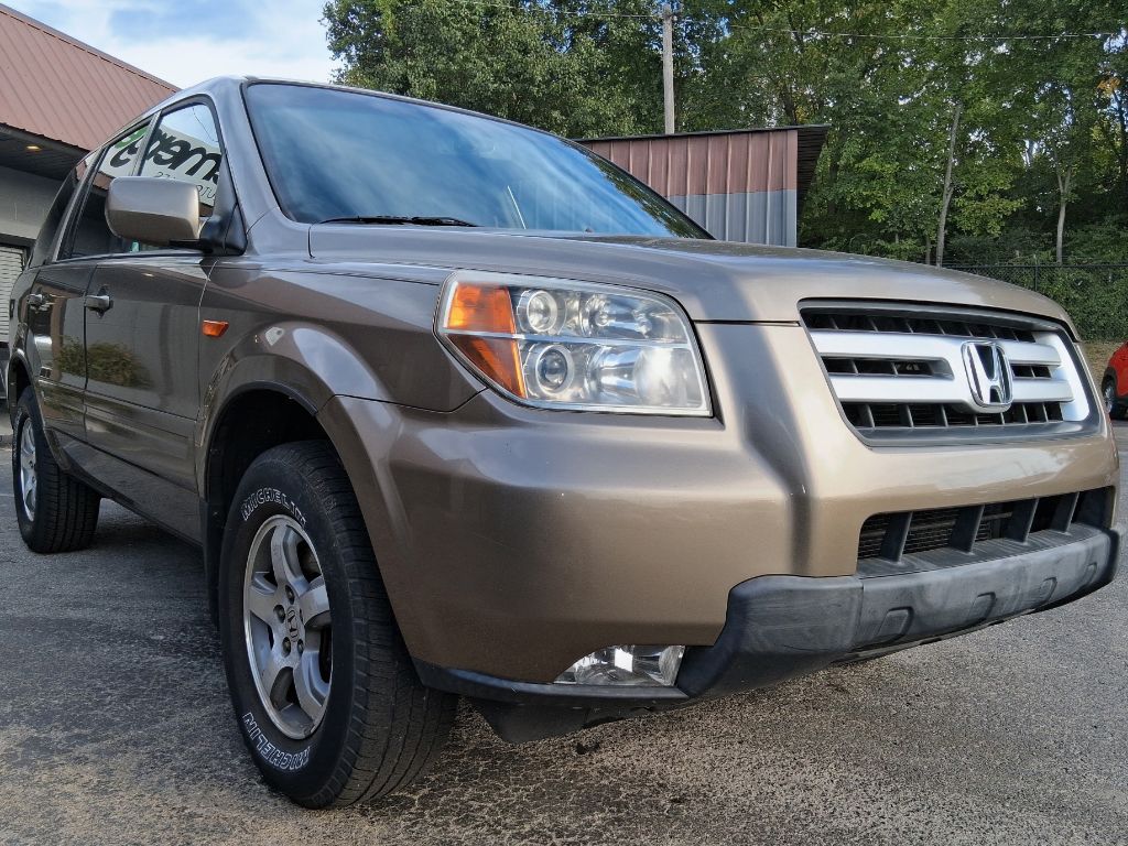 Additional photo of vehicle.