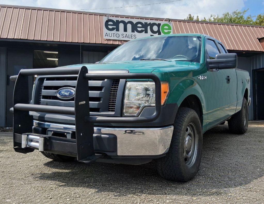 Additional photo of vehicle.