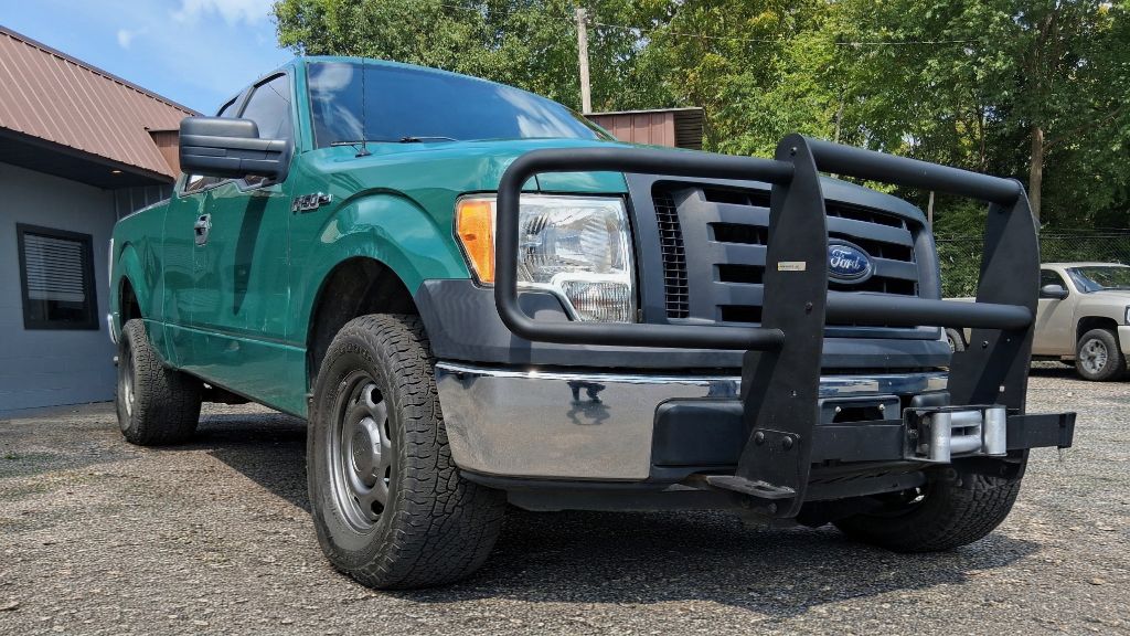 Additional photo of vehicle.